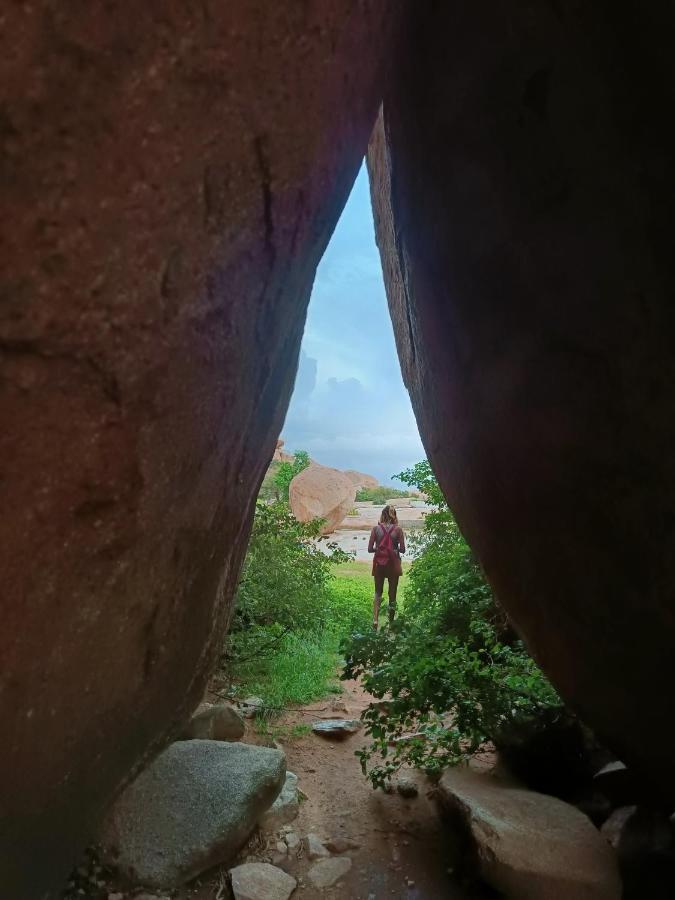 Hearthspace Hampi - Small Home, A Low-Impact Backpackers Hostel Екстер'єр фото