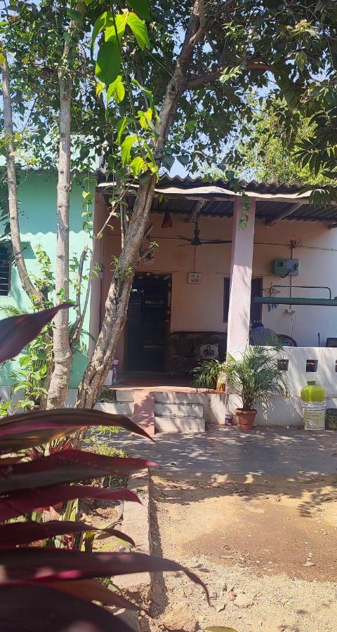 Hearthspace Hampi - Small Home, A Low-Impact Backpackers Hostel Екстер'єр фото