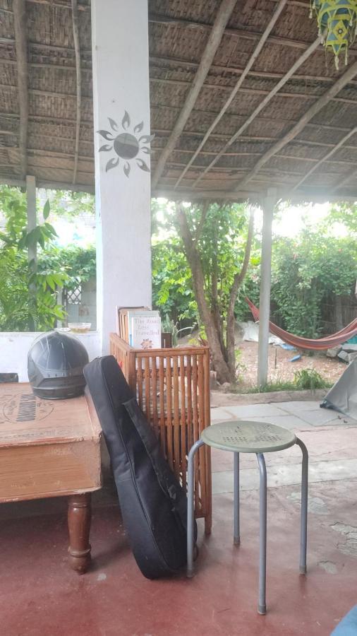Hearthspace Hampi - Small Home, A Low-Impact Backpackers Hostel Екстер'єр фото