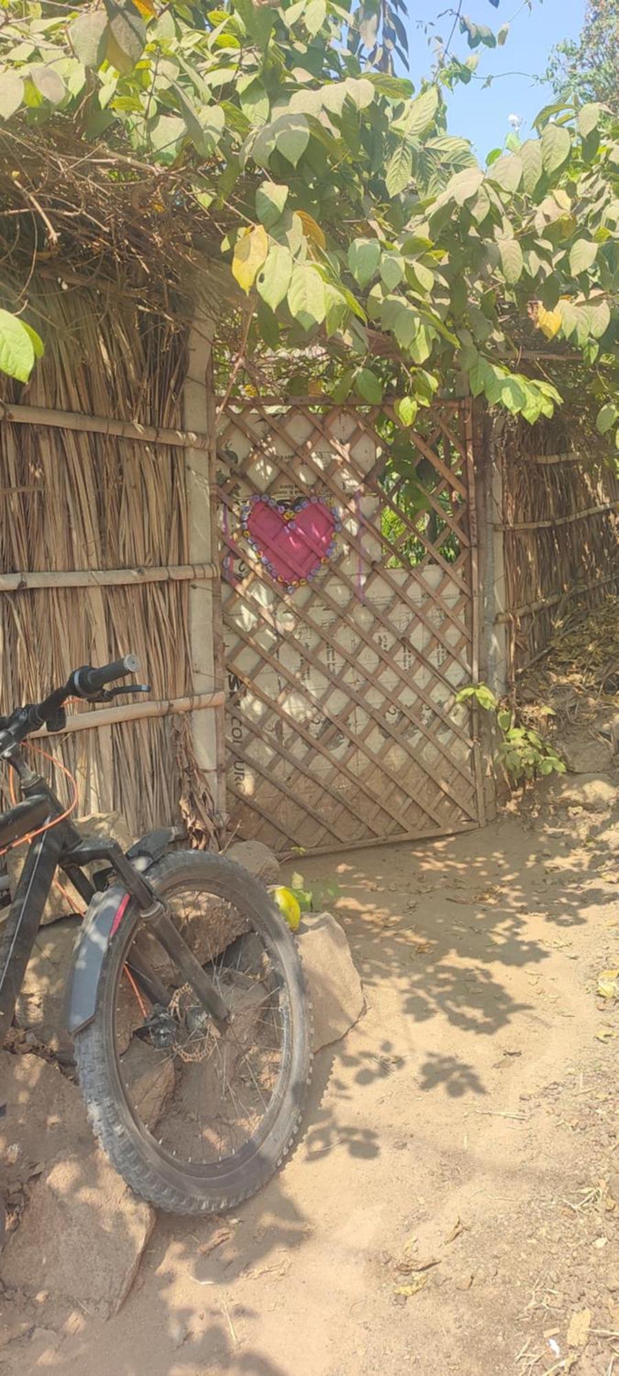 Hearthspace Hampi - Small Home, A Low-Impact Backpackers Hostel Екстер'єр фото